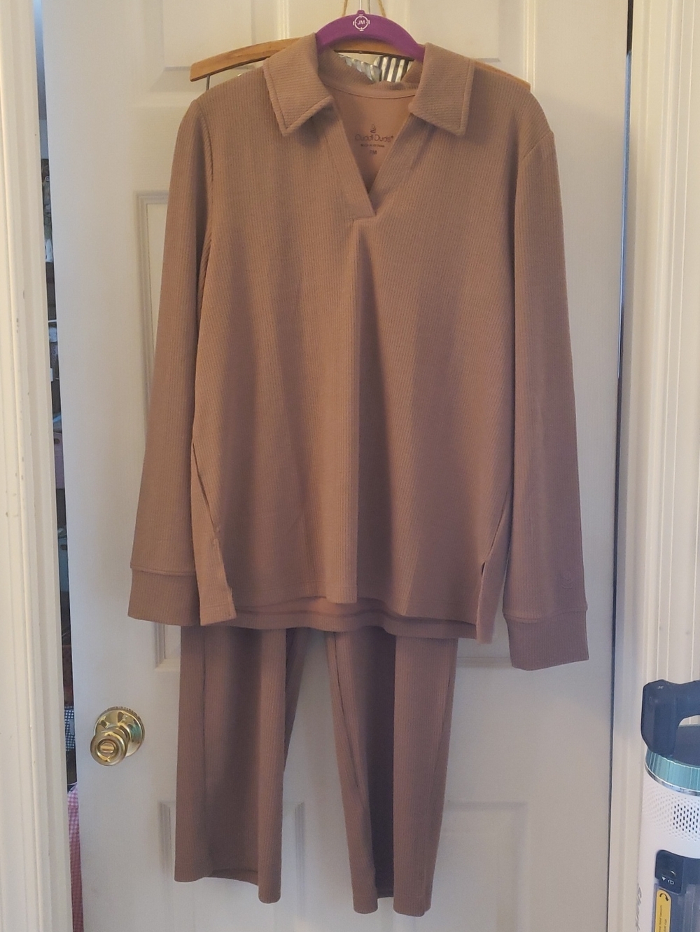 Cuddl Duds Women's Taupe Two-Piece Lounge Set